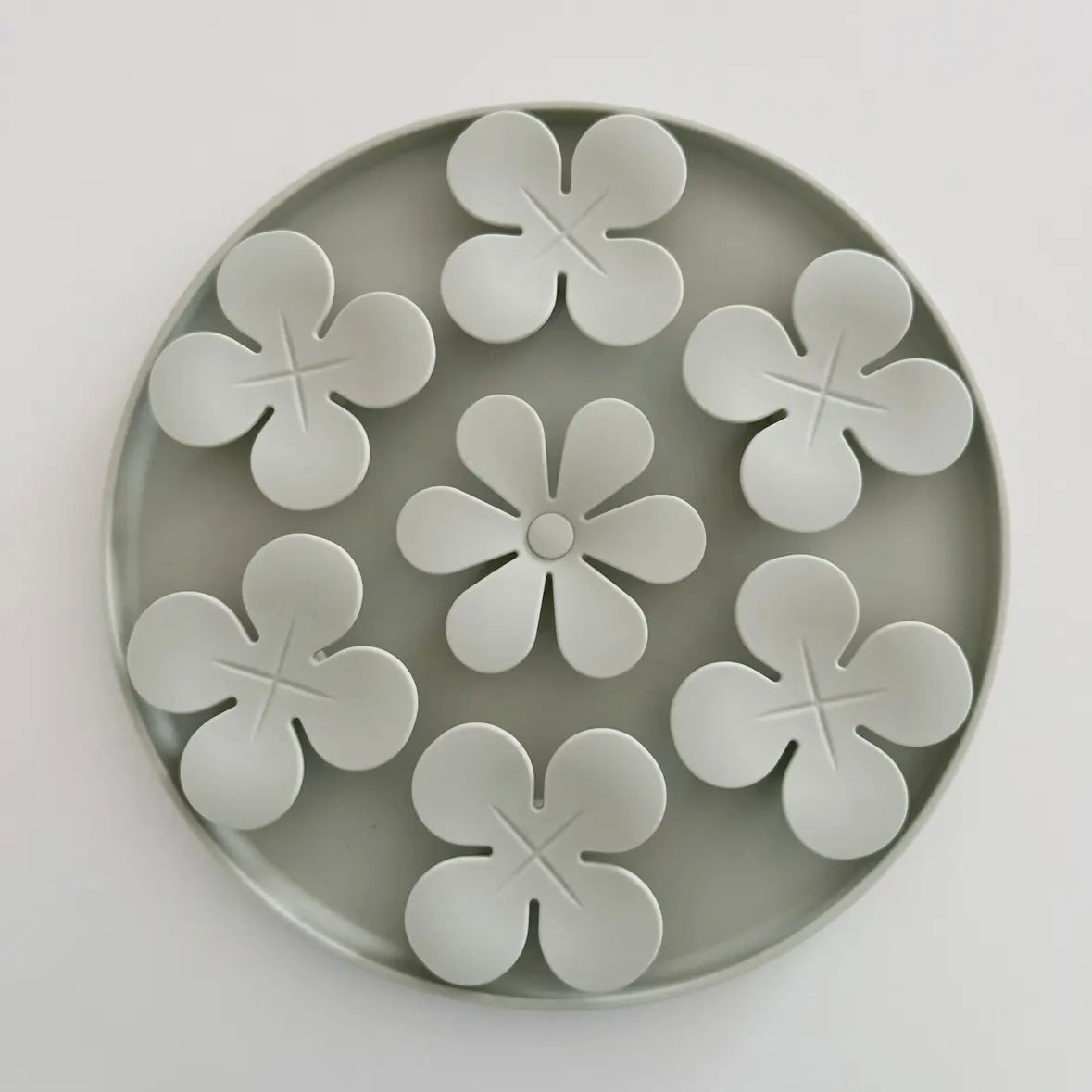 Tapis de léchage à fleurs - Frankie et Suzie